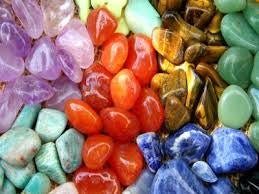 Les pierres naturelles et leurs vertus : guide complet - Bijoux Joséphine 