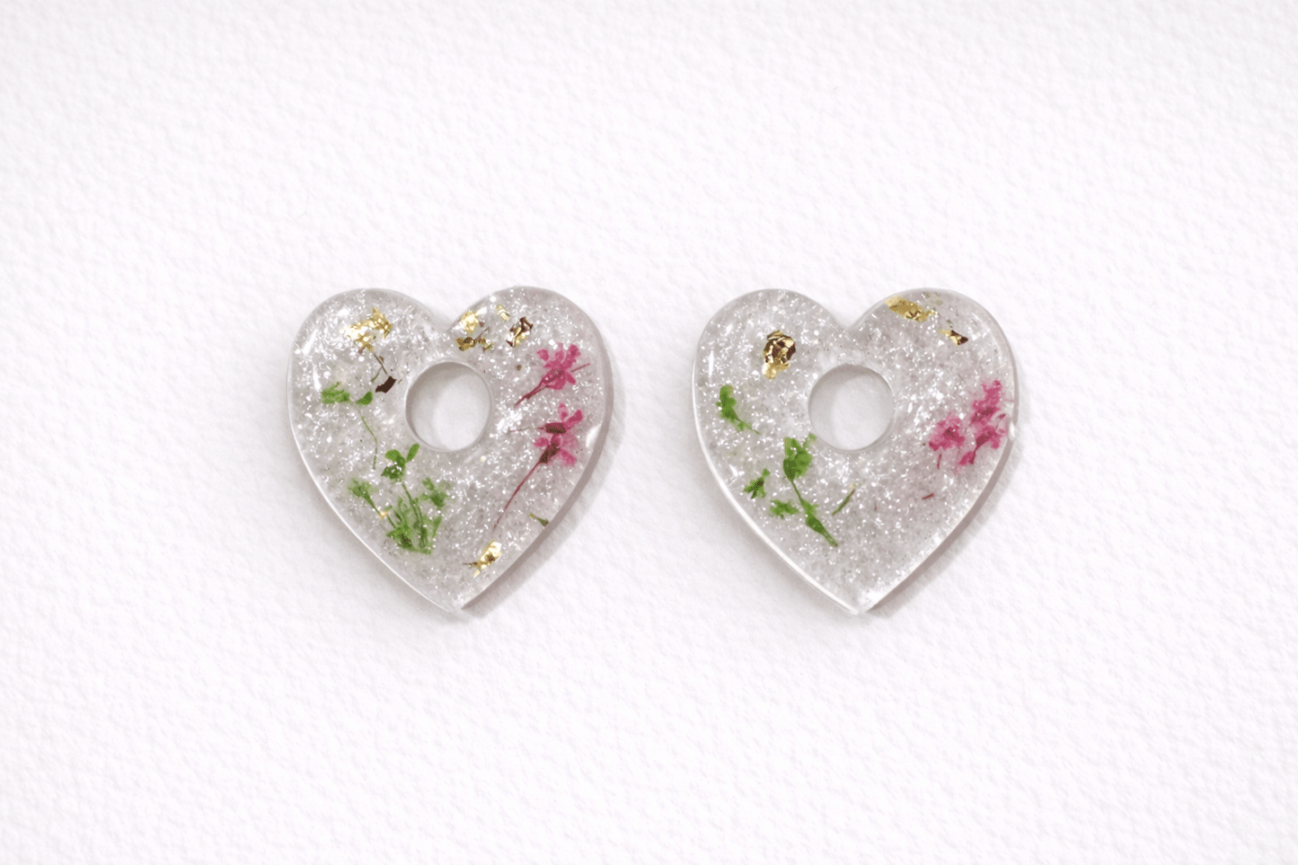 Pampilles fleurs séchées cœur opaline rose vert - Boucles d'oreilles interchangeables résine fait main France