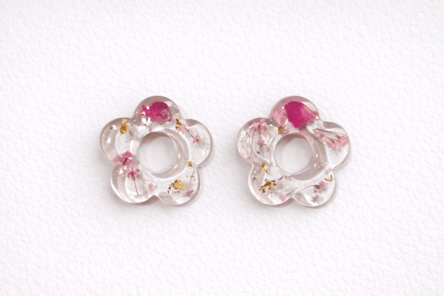 Pampilles fleurs séchées fuchsia rose - Boucles d'oreilles interchangeables résine fait main France
